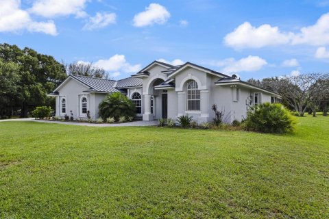 House in St. Lucie, Florida 3 bedrooms, 197.79 sq.m. № 2261901 - photo 11