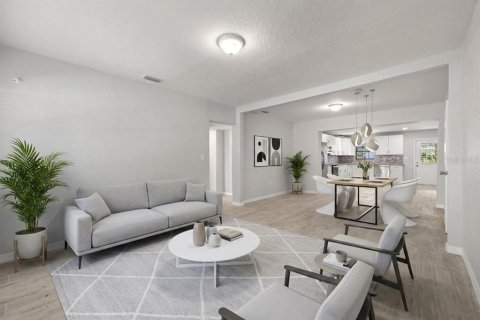 House in Tampa, Florida 3 bedrooms, 124.49 sq.m. № 2234847 - photo 5