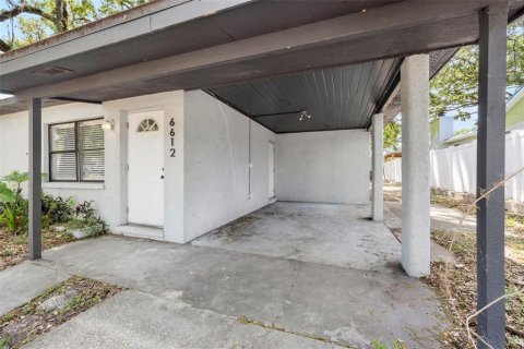 House in Tampa, Florida 3 bedrooms, 124.49 sq.m. № 2234847 - photo 4