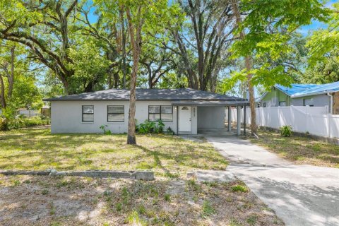 House in Tampa, Florida 3 bedrooms, 124.49 sq.m. № 2234847 - photo 2
