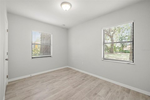 House in Tampa, Florida 3 bedrooms, 124.49 sq.m. № 2234847 - photo 16