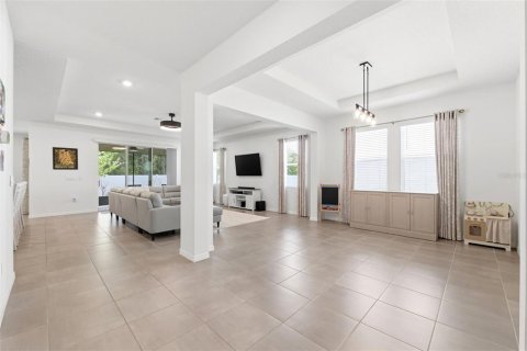 Casa en venta en Spring Hill, Florida, 4 dormitorios, 261.98 m2 № 2213834 - foto 9