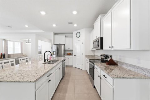 Casa en venta en Spring Hill, Florida, 4 dormitorios, 261.98 m2 № 2213834 - foto 21
