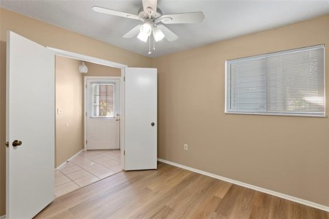 House in Palm Harbor, Florida 2 bedrooms, 90.67 sq.m. № 1885296 - photo 14