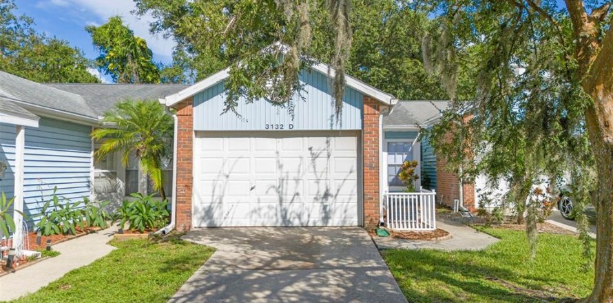 House in Palm Harbor, Florida 2 bedrooms, 90.67 sq.m. № 1885296