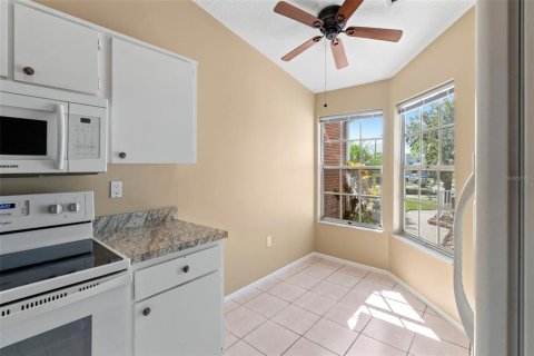 House in Palm Harbor, Florida 2 bedrooms, 90.67 sq.m. № 1885296 - photo 17