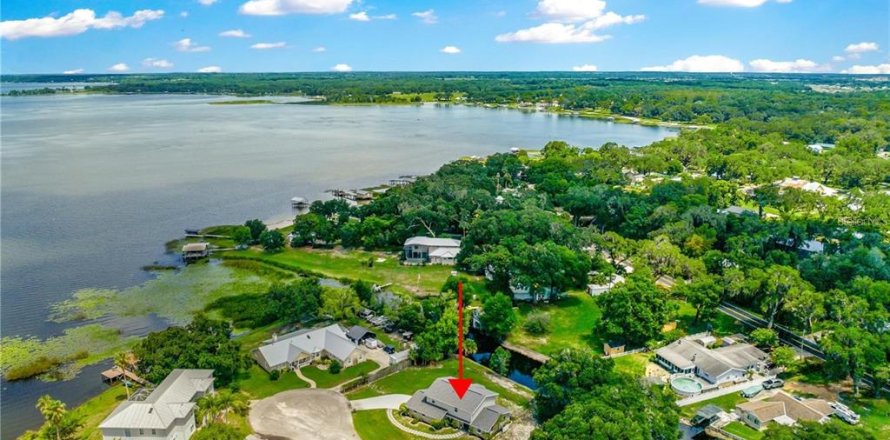 Villa ou maison à Summerfield, Floride 4 chambres, 232.35 m2 № 2233101