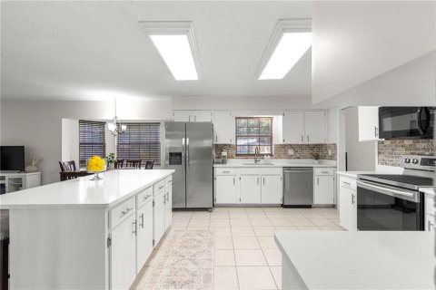 Villa ou maison à vendre à Summerfield, Floride: 4 chambres, 232.35 m2 № 2233101 - photo 17