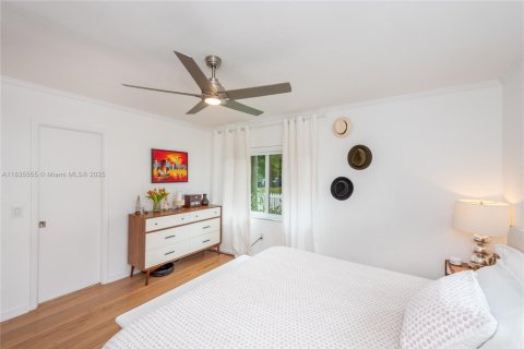 Villa ou maison à louer à South Miami, Floride: 4 chambres, 169.64 m2 № 1828701 - photo 15