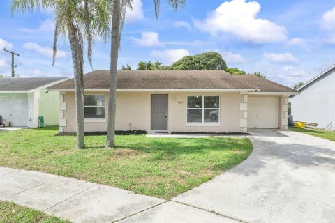 Villa ou maison à louer à Lake Worth, Floride: 3 chambres, 133.41 m2 № 2414355 - photo 24