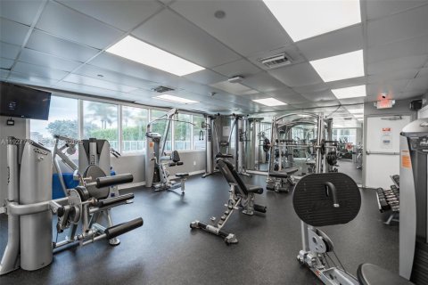 Снять в аренду кондоминиум в Санни-Айлс-Бич, Флорида 33.44м2, № 1988028 - фото 24