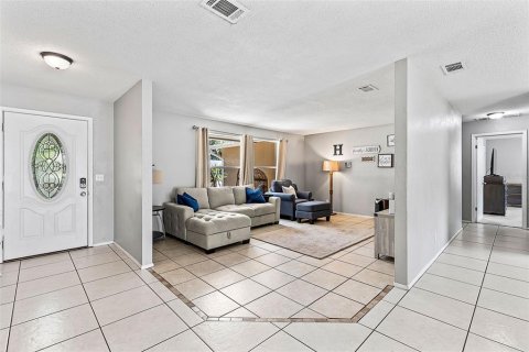 House in Ormond Beach, Florida 3 bedrooms, 151.24 sq.m. № 1765339 - photo 9