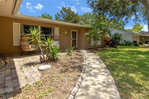 House in Ormond Beach, Florida 3 bedrooms, 151.24 sq.m. № 1765339 - photo 2