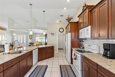 House in Palm Coast, Florida 3 bedrooms, 156.17 sq.m. № 1777476 - photo 19