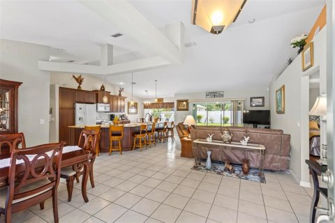 House in Palm Coast, Florida 3 bedrooms, 156.17 sq.m. № 1777476 - photo 5