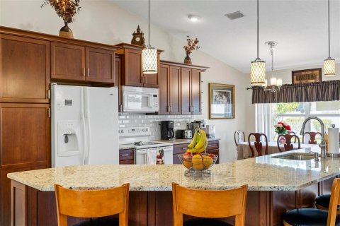 House in Palm Coast, Florida 3 bedrooms, 156.17 sq.m. № 1777476 - photo 16