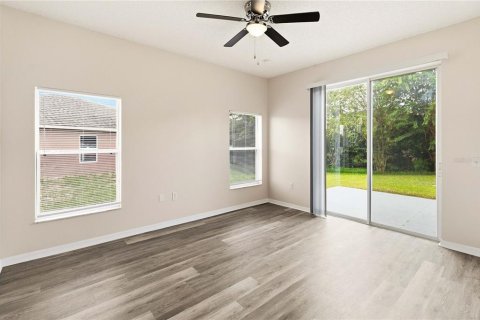 Villa ou maison à louer à Poinciana, Floride: 3 chambres, 160.81 m2 № 2368954 - photo 15