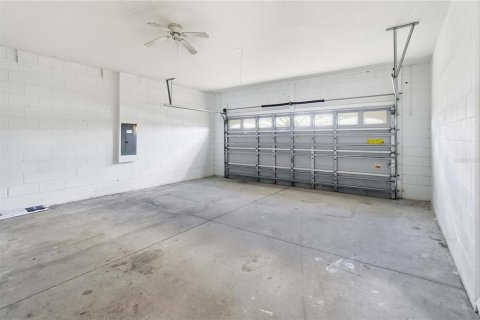 Villa ou maison à louer à Poinciana, Floride: 3 chambres, 160.81 m2 № 2368954 - photo 25