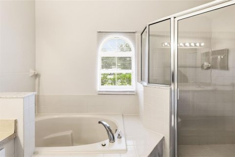 Villa ou maison à louer à Poinciana, Floride: 3 chambres, 160.81 m2 № 2368954 - photo 18
