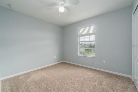 House in Ruskin, Florida 4 bedrooms, 165.92 sq.m. № 2416440 - photo 12