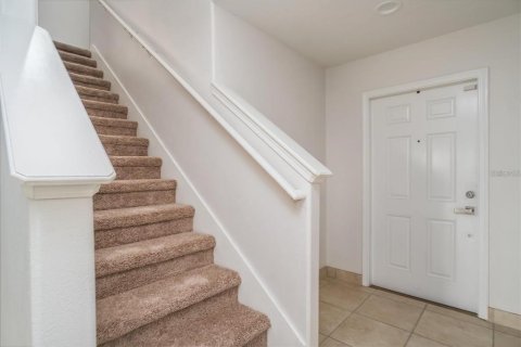 House in Ruskin, Florida 4 bedrooms, 165.92 sq.m. № 2416440 - photo 10