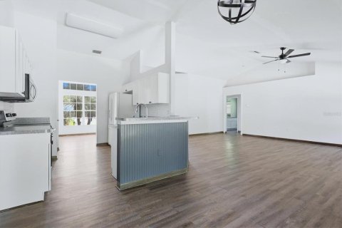 Villa ou maison à vendre à North Port, Floride: 4 chambres, 199.28 m2 № 2413865 - photo 14