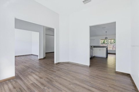 Villa ou maison à vendre à North Port, Floride: 4 chambres, 199.28 m2 № 2413865 - photo 30