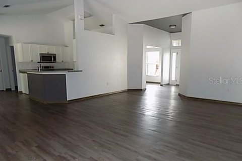 Villa ou maison à vendre à North Port, Floride: 4 chambres, 199.28 m2 № 2413865 - photo 4