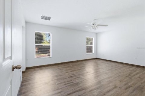 Villa ou maison à vendre à North Port, Floride: 4 chambres, 199.28 m2 № 2413865 - photo 19