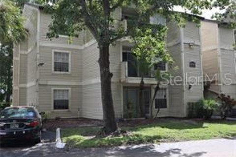 Condominio en Orlando, Florida, 2 dormitorios  № 2098936