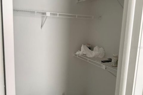 Condominio en alquiler en Orlando, Florida, 2 dormitorios, 80.27 m2 № 2098936 - foto 13