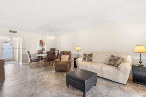Condominio en venta en Margate, Florida, 2 dormitorios, 86.4 m2 № 1695942 - foto 8