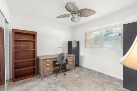 Condominio en venta en Margate, Florida, 2 dormitorios, 86.4 m2 № 1695942 - foto 15