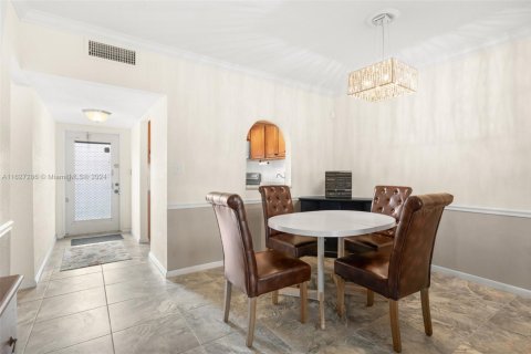 Condominio en venta en Margate, Florida, 2 dormitorios, 86.4 m2 № 1695942 - foto 6