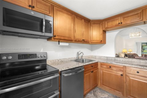 Condominio en venta en Margate, Florida, 2 dormitorios, 86.4 m2 № 1695942 - foto 4