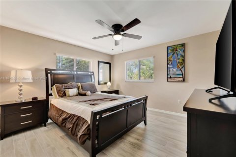 Casa en venta en Sarasota, Florida, 3 dormitorios, 146.41 m2 № 1796312 - foto 7