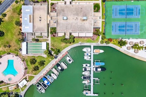 Condo in South Pasadena, Florida, 3 bedrooms № 2226731 - photo 30