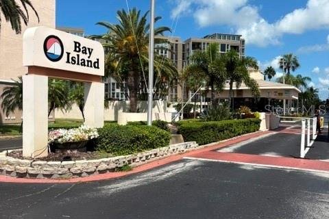 Condo in South Pasadena, Florida, 3 bedrooms № 2226731 - photo 19