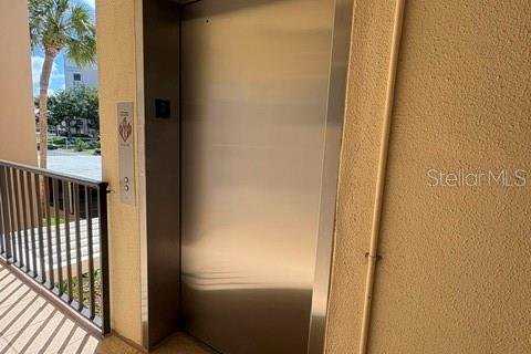 Condo in South Pasadena, Florida, 3 bedrooms № 2226731 - photo 22
