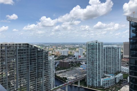 Condominio en venta en Miami, Florida, 1 dormitorio, 78.87 m2 № 1983248 - foto 12