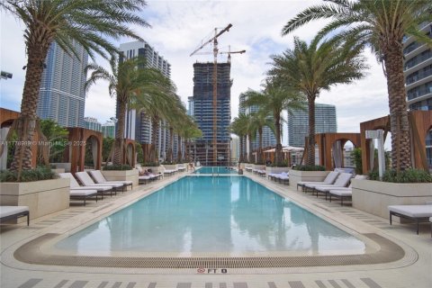 Condominio en venta en Miami, Florida, 1 dormitorio, 78.87 m2 № 1983248 - foto 14