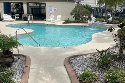 Townhouse in Largo, Florida 2 bedrooms, 118.08 sq.m. № 1817539 - photo 20