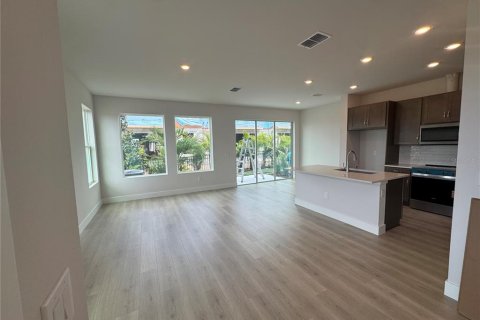 Adosado en venta en Parrish, Florida, 4 dormitorios, 199.28 m2 № 1639794 - foto 7