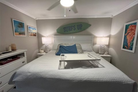 Condo in Bradenton Beach, Florida, 1 bedroom  № 1347271 - photo 11