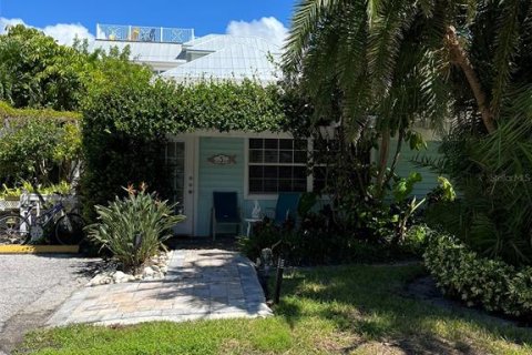 Condo in Bradenton Beach, Florida, 1 bedroom  № 1347271 - photo 2