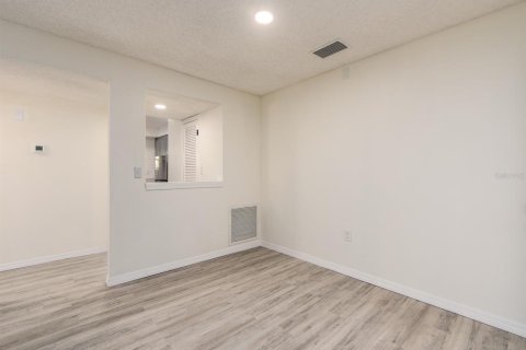 Condo in Clearwater, Florida, 1 bedroom № 2221726 - photo 12