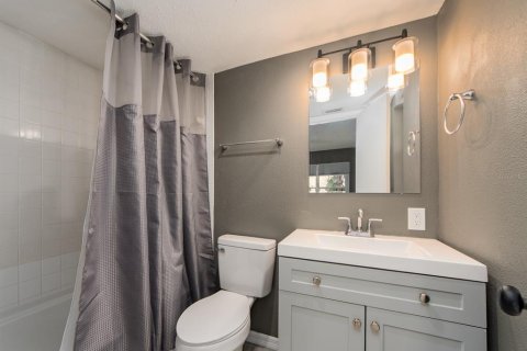 Condo in Clearwater, Florida, 1 bedroom № 2221726 - photo 24