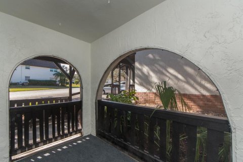 Condo in Clearwater, Florida, 1 bedroom № 2221726 - photo 10