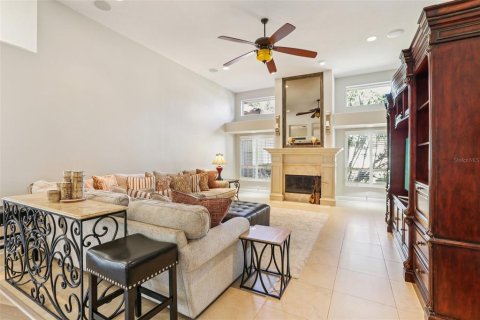 Casa en venta en Tampa, Florida, 6 dormitorios, 410.72 m2 № 1884903 - foto 8