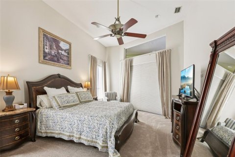 Casa en venta en Tampa, Florida, 6 dormitorios, 410.72 m2 № 1884903 - foto 17